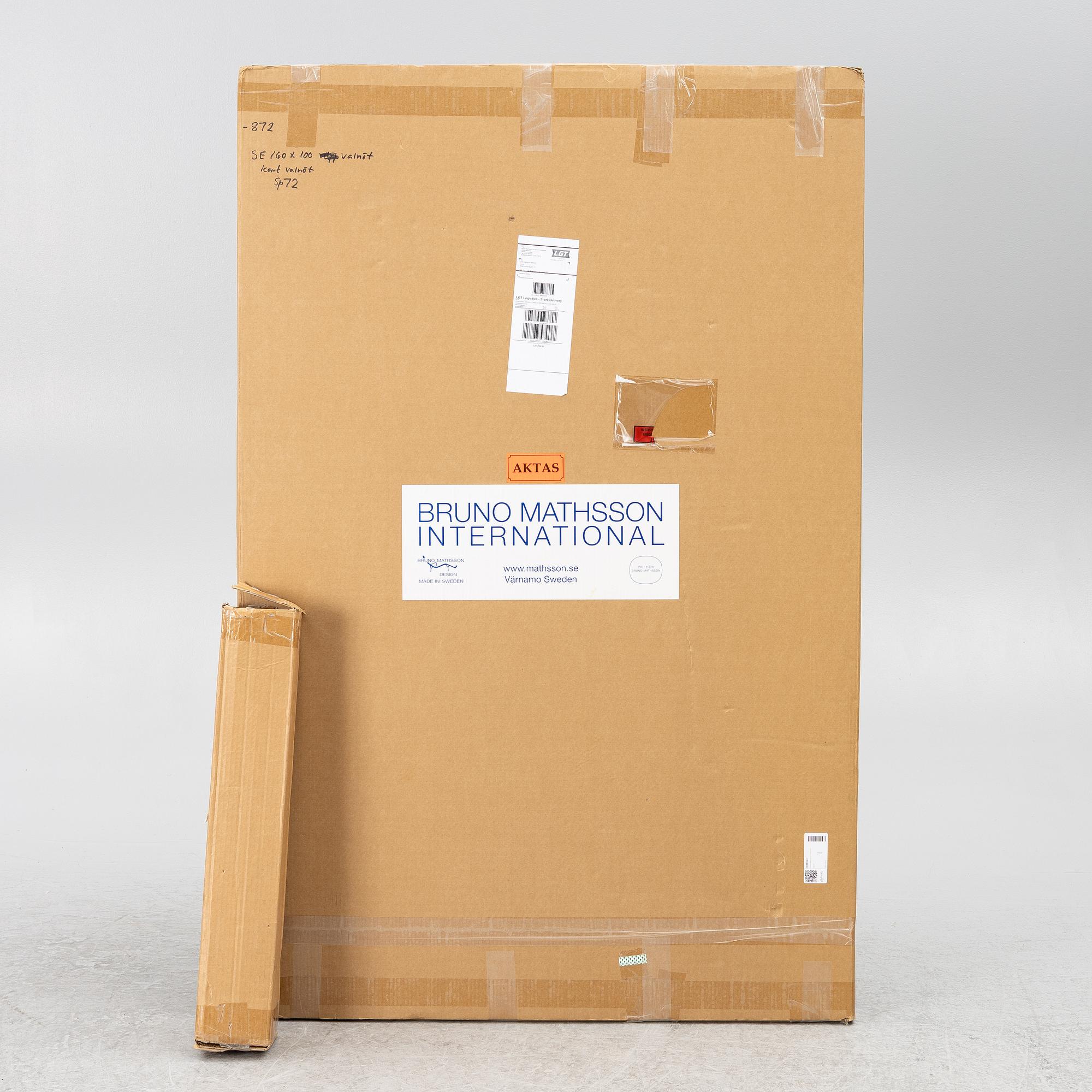 Bruno Mathsson & Piet Hein, dining table 'Superellipse', Bruno Mathsson International.