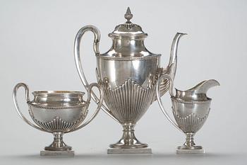 KAFFESERVIS, 3 delar, CG Hallberg, Stockholm, 1909, silver, vikt 1280 g.