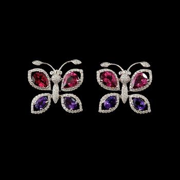 170. A pair of amethyst, ca 2.00 cts, tourmaline ca 5.80 cts and diamond, ca 1.30 cts earrings in the shape of butterflies.