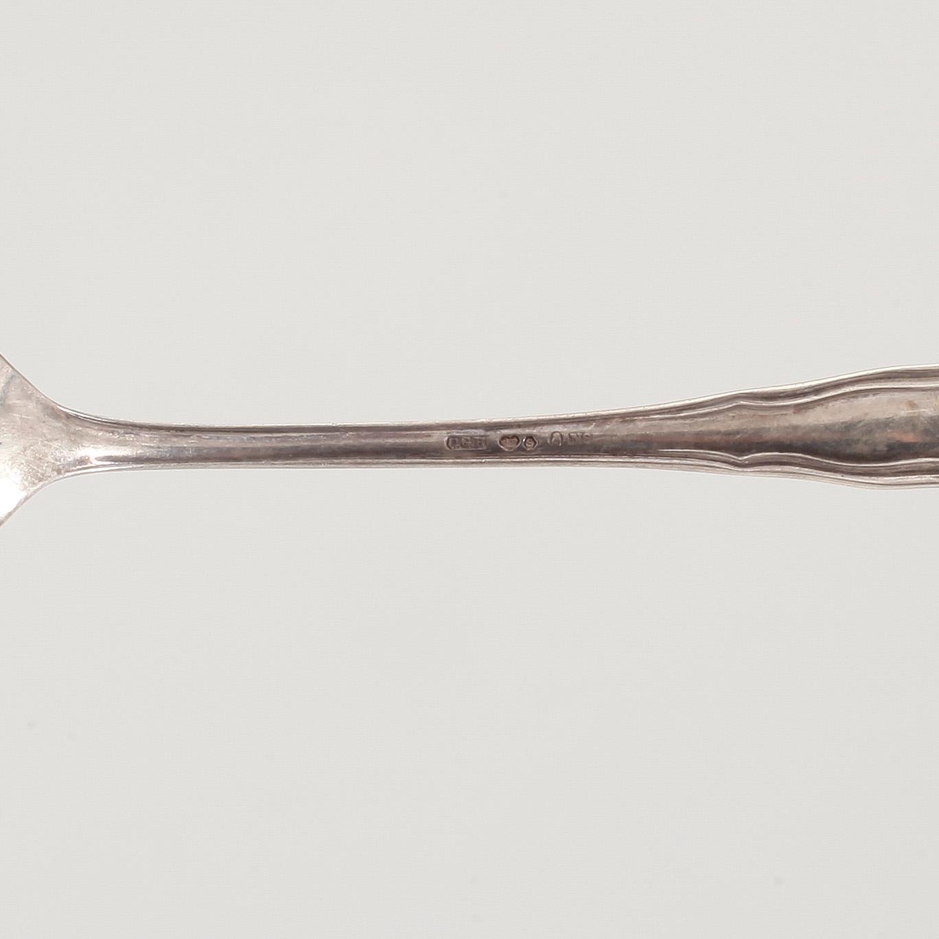 BESTICKSERVISDELAR, ca 80 st. Silver. CG Hallberg, Stockholm bl a 1940. Tot vikt ca 2240 g.