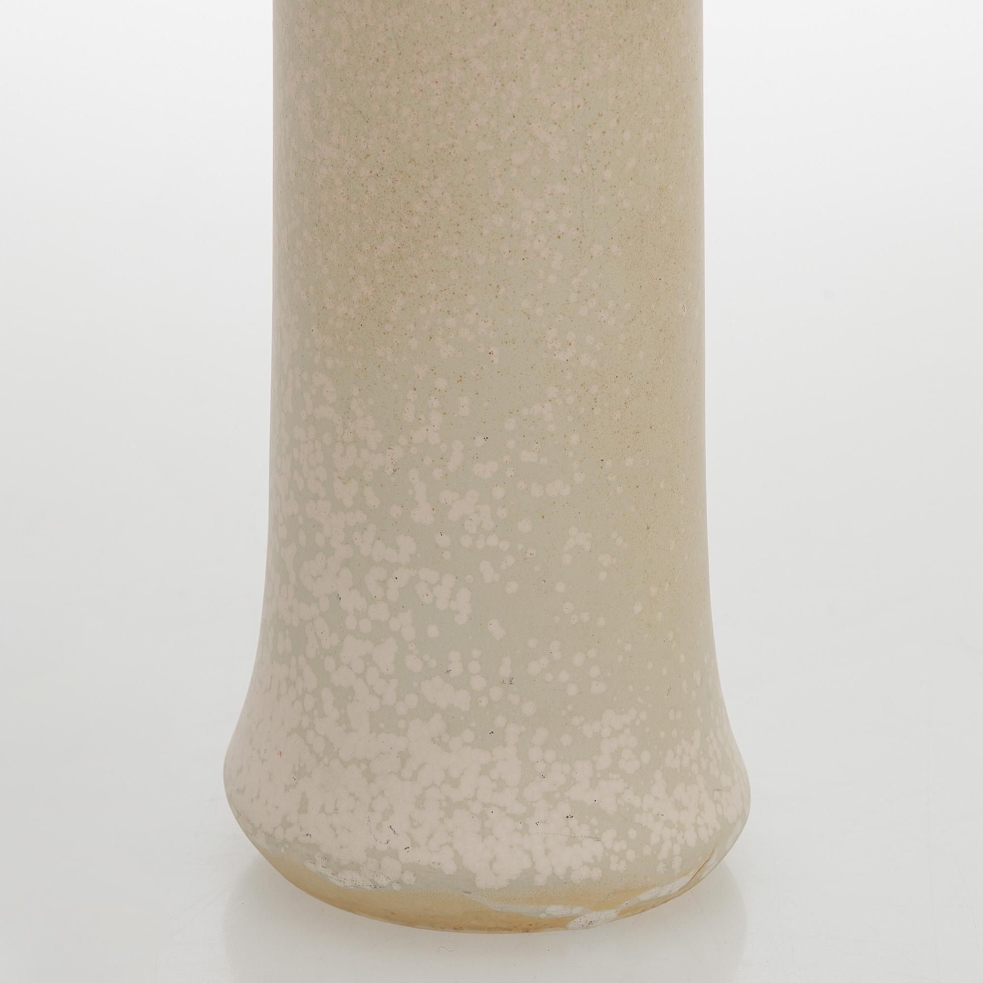 Toini Muona, vase, stoneware signed TM. Arabia ca 1945-1954.