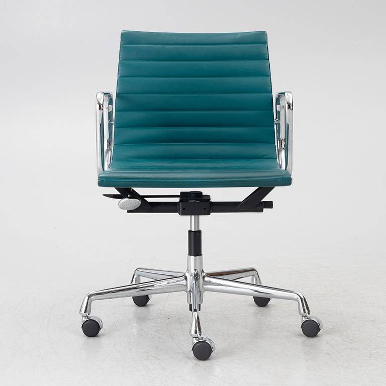 Charles & Ray Eames, skrivbordsstol, modell EA 117, Vitra,