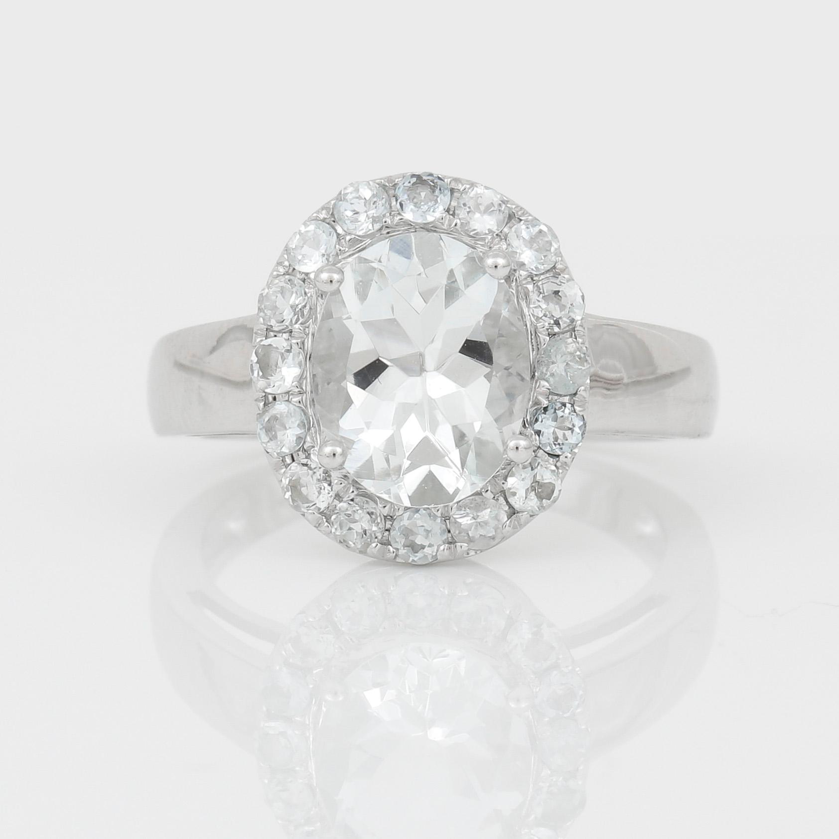 RING, 14K vitguld med ovalslipad goshenit, ca 2,09 ct. Vikt ca 4,62 g.