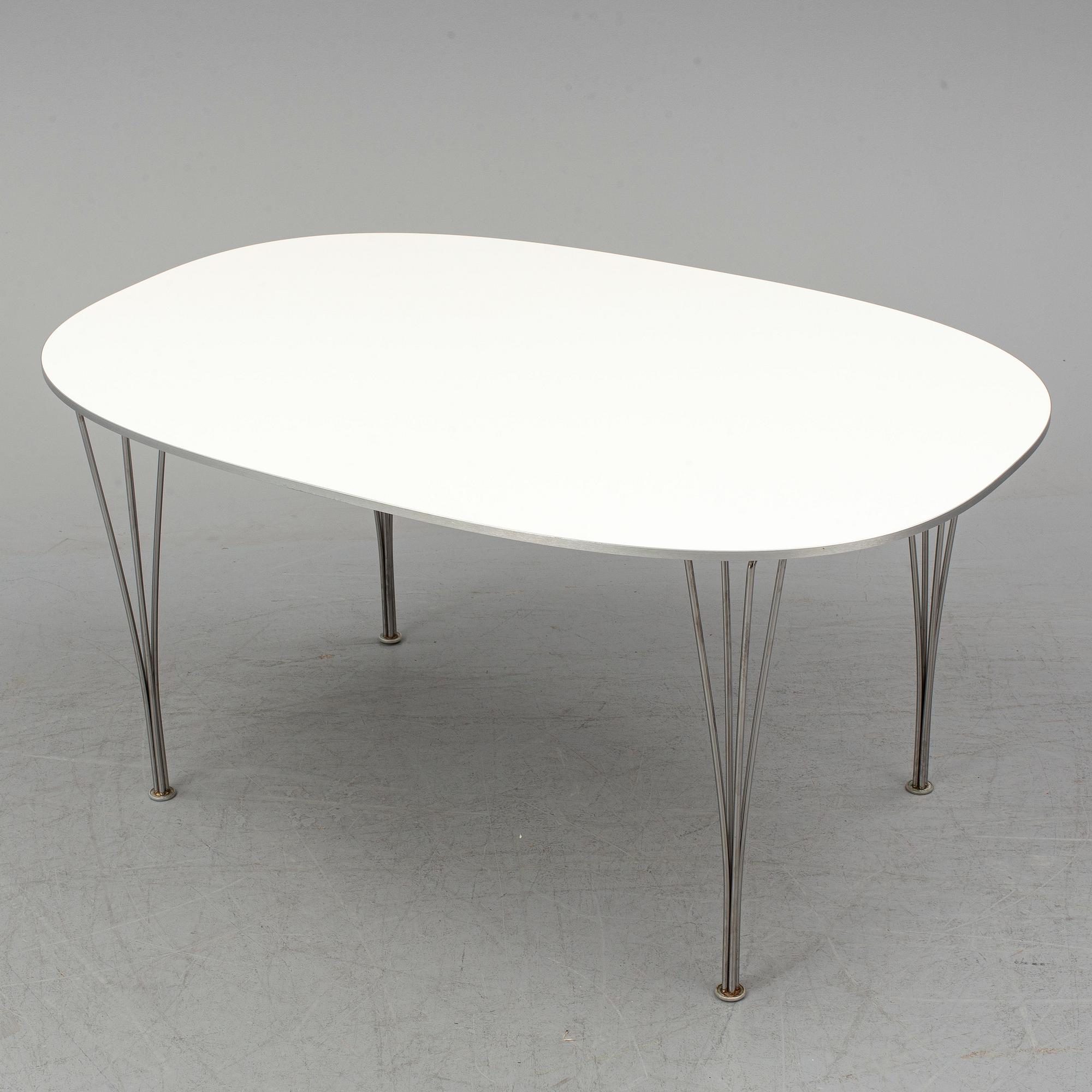 BRUNO MATHSSON & PIET HEIN, bord, "Superelips", Republic of Fritz Hansen, Denmark, MIAB Sverige, 2012.