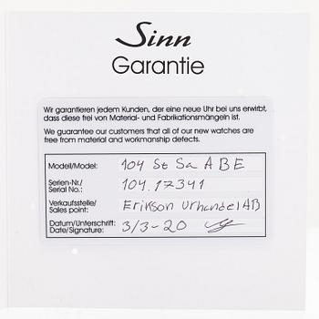 Sinn, 104 St Sa A B E, armbandsur, 41 mm.