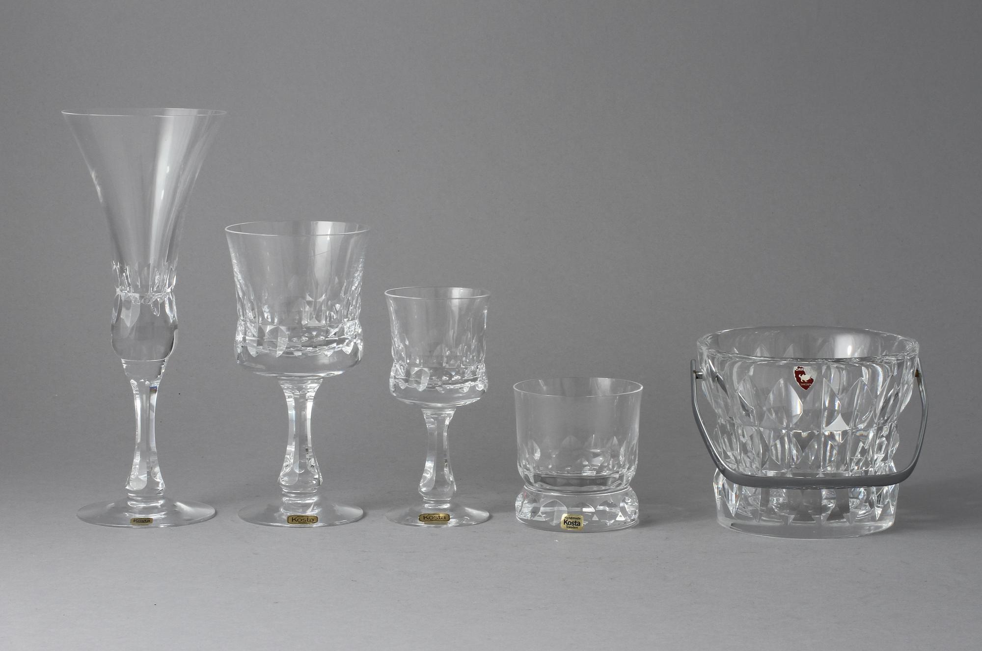 GLASSERVIS, 47 delar, Prince, Göran Wärff, Kosta Boda, 1900-talets andra hälft.