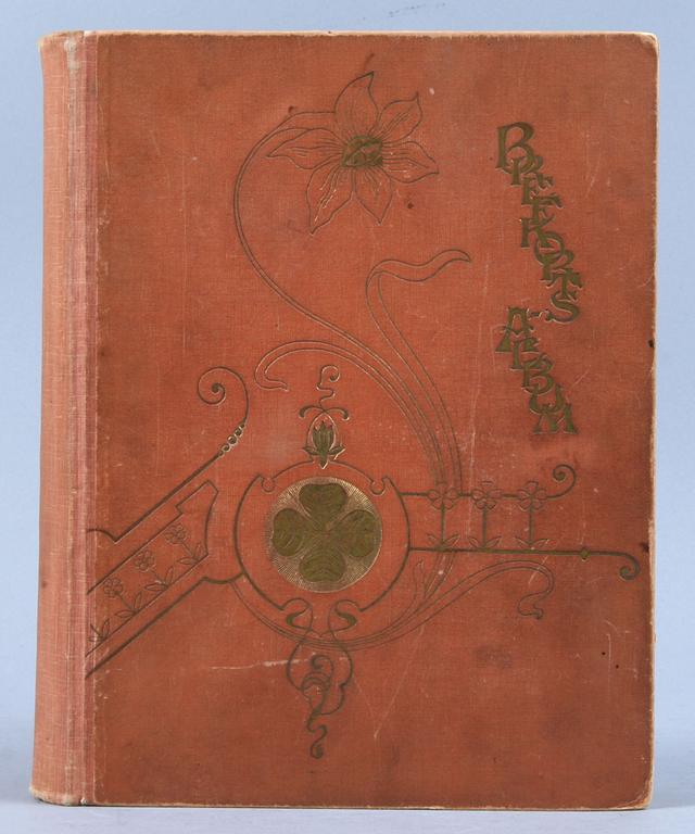 BREVKORTSALBUM med 200 vykort, 1900-talets första hälft.