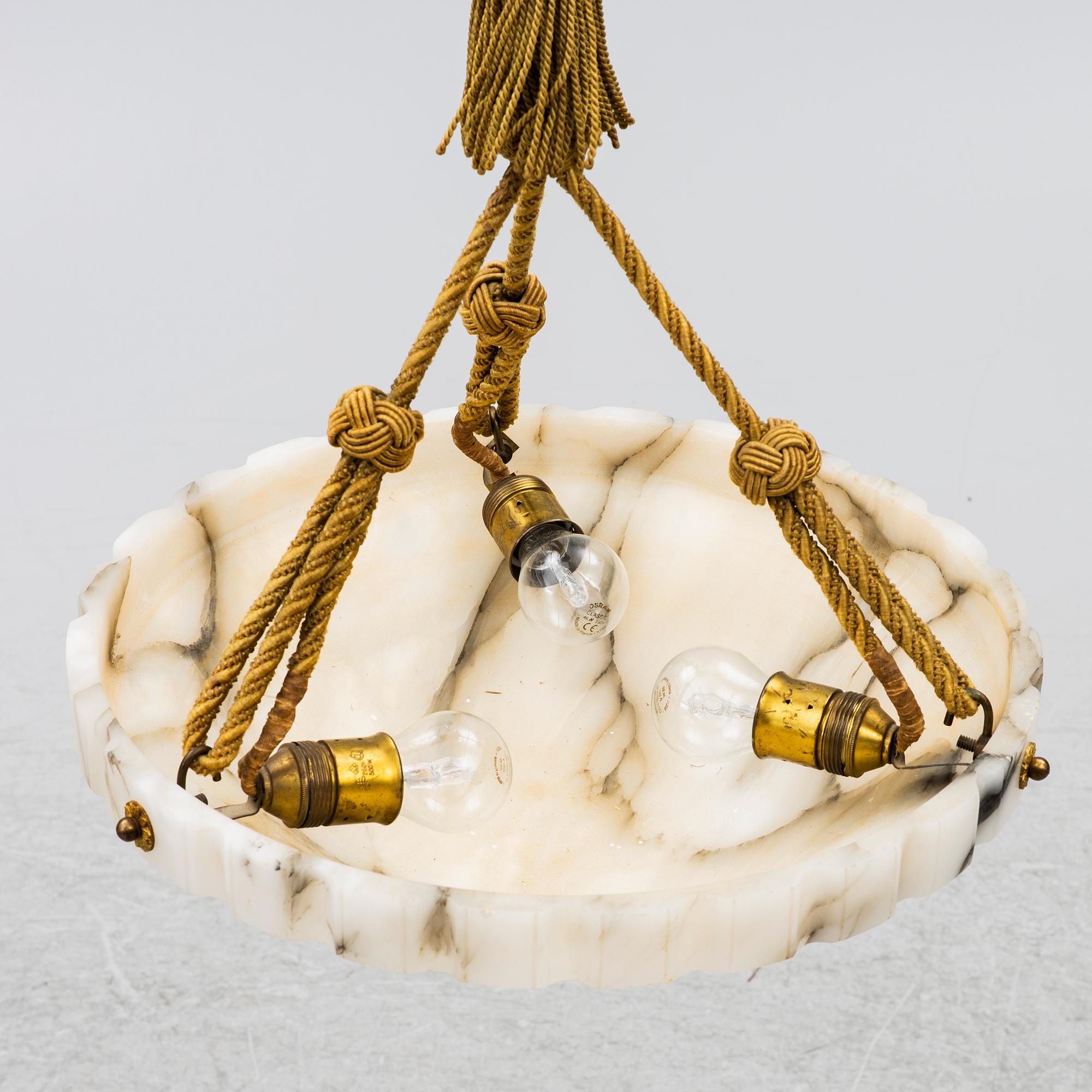 Taklampa, 1900-talets första hälft.