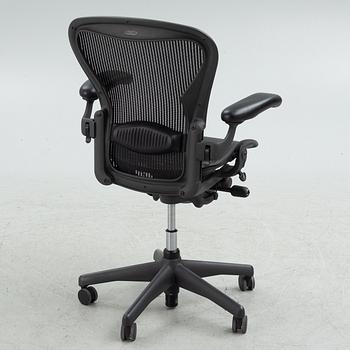 Don Chadwick/Bill Stump, skrivbordsstol, "Aeron", Herman Miller.