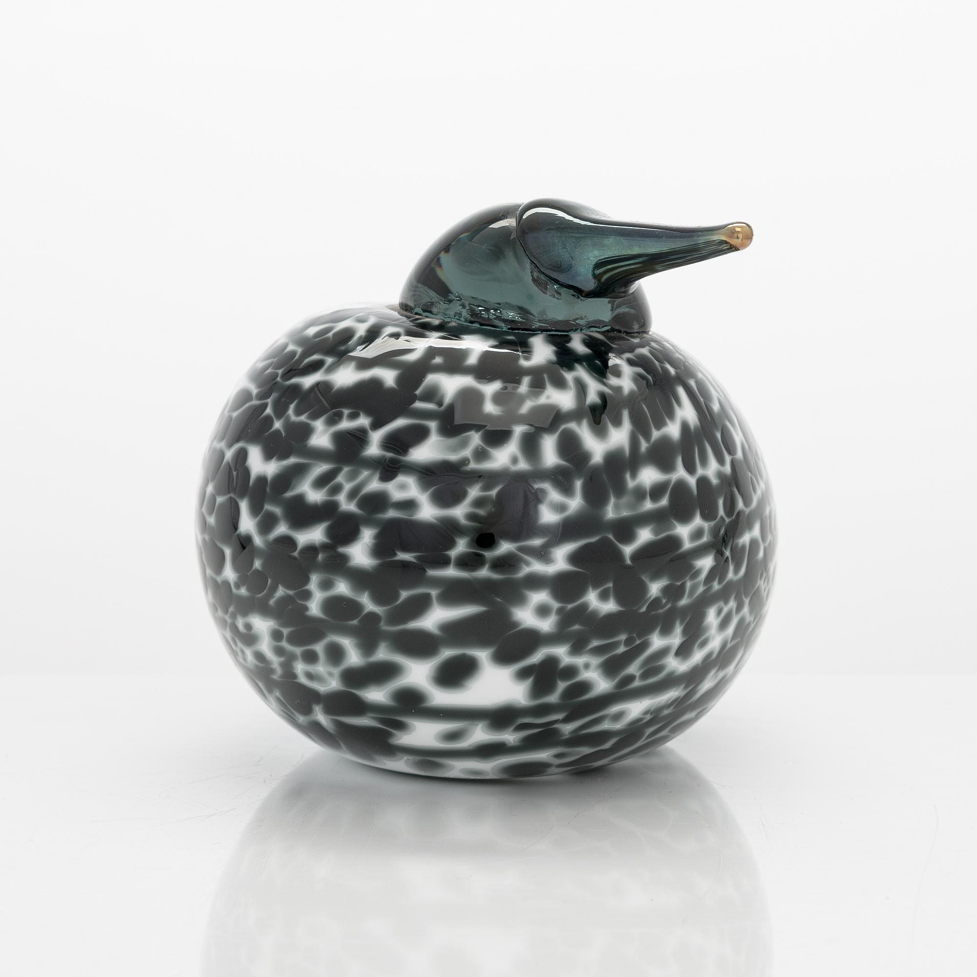 Oiva Toikka, annual glass bird, signed O. Toikka Nuutajärvi 2012.