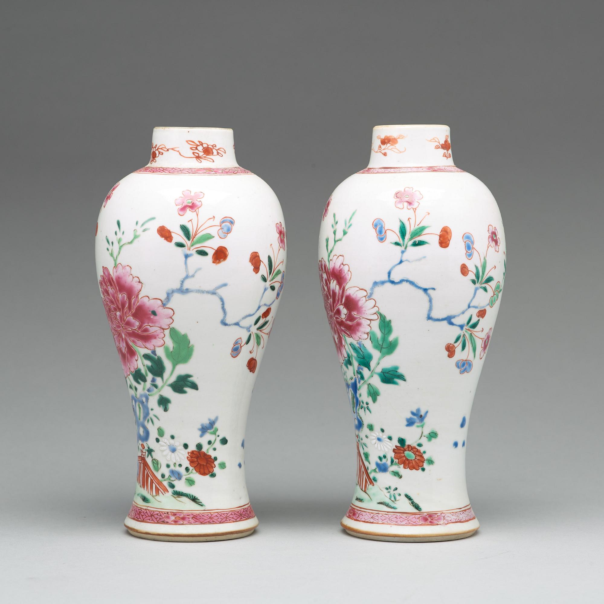 VASER, ett par, kompaniporslin. Qingdynastin, Qianlong (1736-95).
