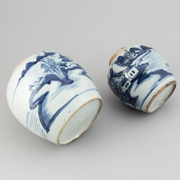 Two blue and white jars, Qing dynasty, 19th Century.