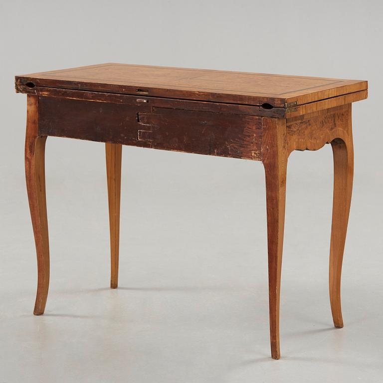 SPELBORD, Rokoko 1700-talets andra hälft.