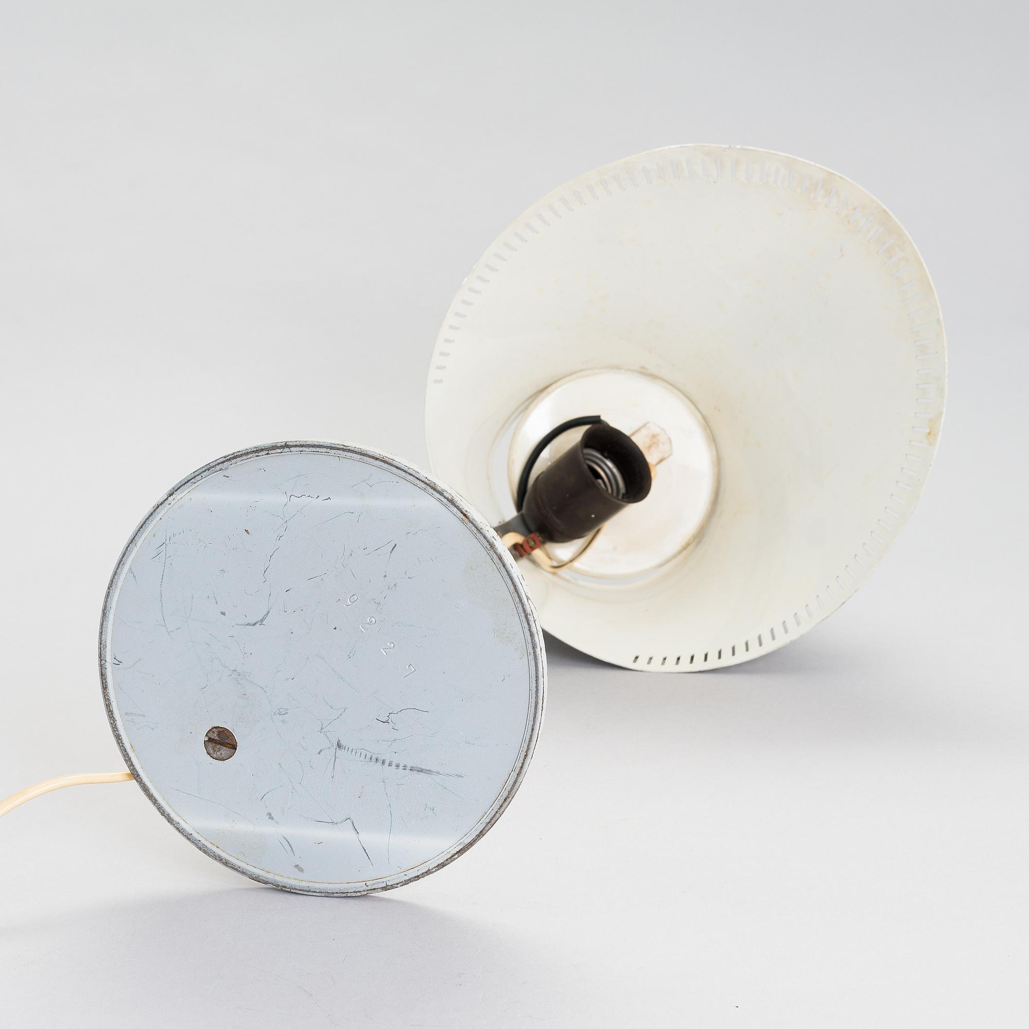 Paavo Tynell, A mid-20th-century '9227' table lamp for Idman, Finland.