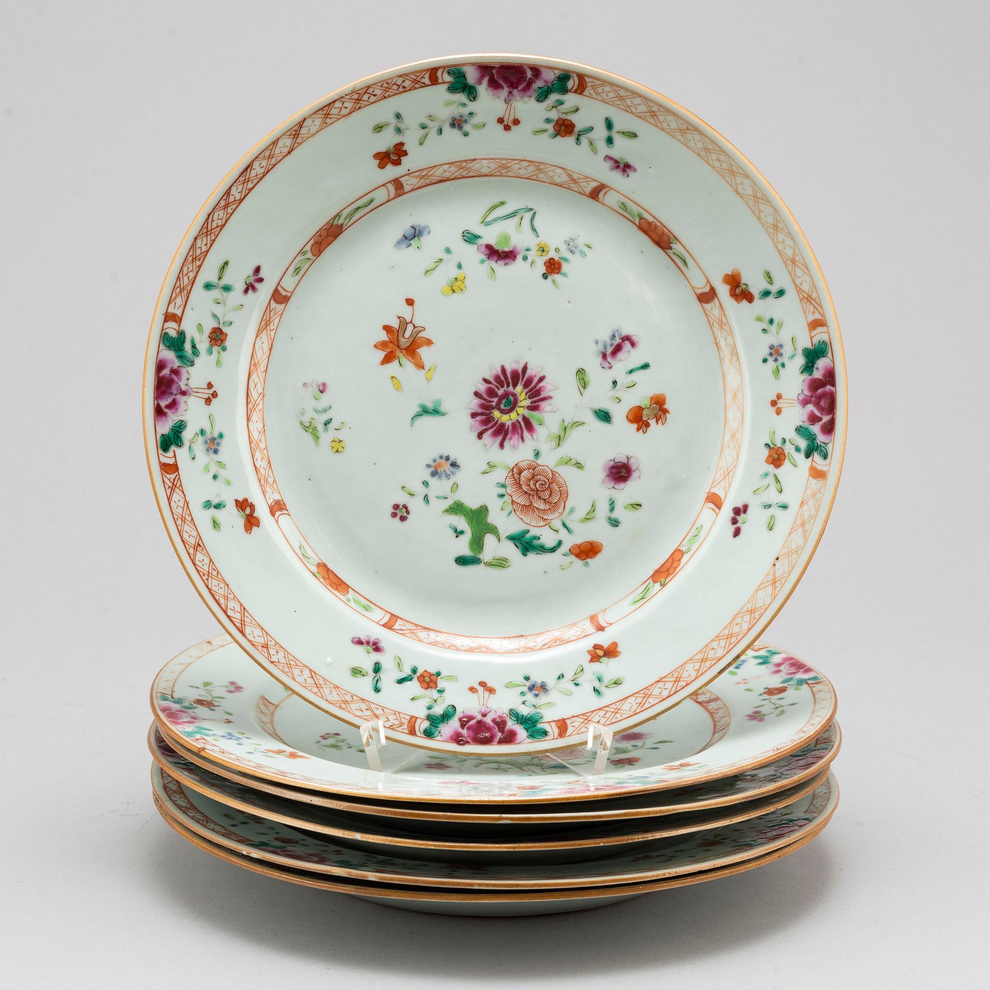 TALLRIKAR, 6 st, kompaniporslin. Qingdynastin, Qianlong (1736-95).
