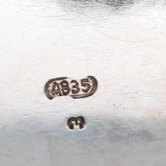 SKÅL, silver (835), rokokostil, 1900-talets första hälft. Vikt ca  240 gram.