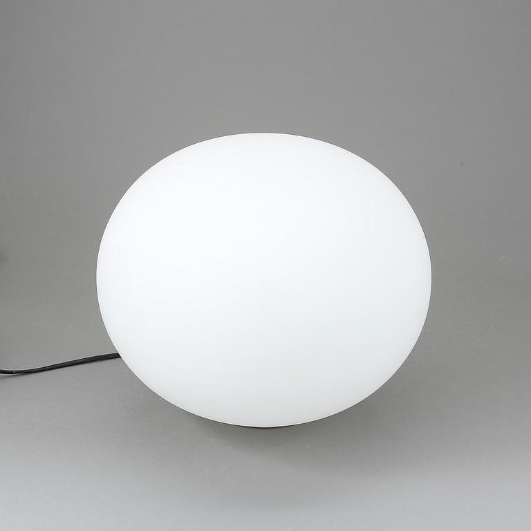 BORDSLAMPA, Glo-ball, Jasper Morrison, Flos.