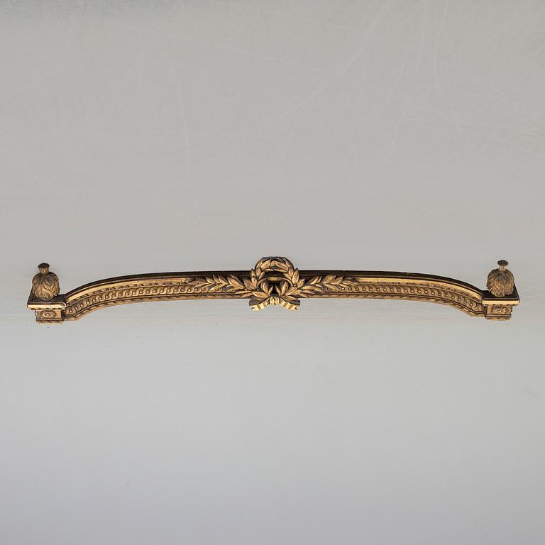 KORNISHER, ett par, Louis XVI-stil, Frankrike, omkring 1900.