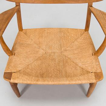 Hans J Wegner, fåtölj, modell CH 22, Carl Hansen & Sons, Odense.