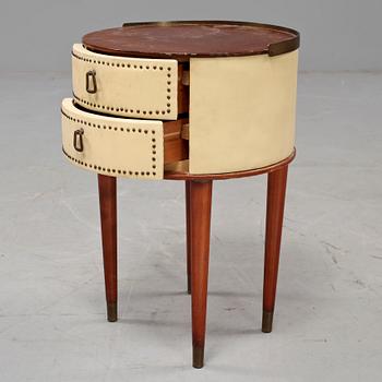 SÄNGBORD, Halvdan Petterssons Möbelfabrik, Tibro, 1950-tal.