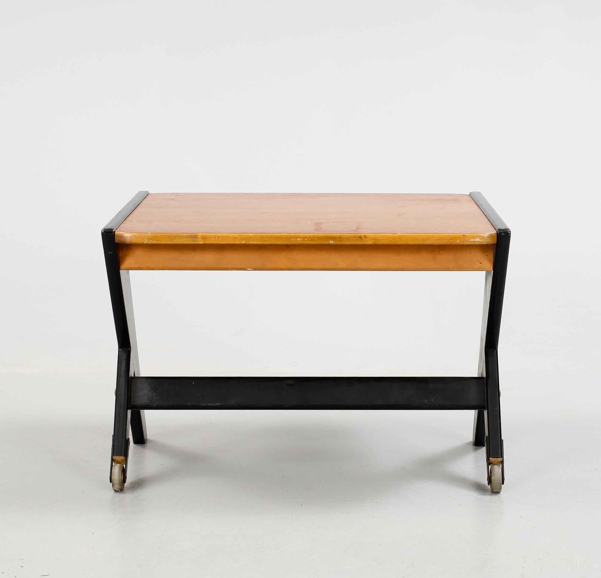 SOFFBORD, trol. Bengt Ruda, NK, 1900-talets mitt.