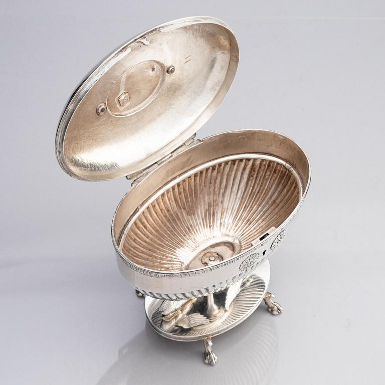 A Swedish 19th century silver sugar-casket, mark of Adolf Zethelius, Stockholm 1815.