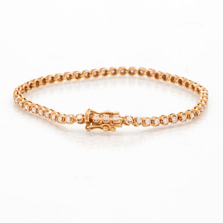 Tennisarmband 18K guld med runda briljantslipade diamanter totalt ca 1,56 ct.