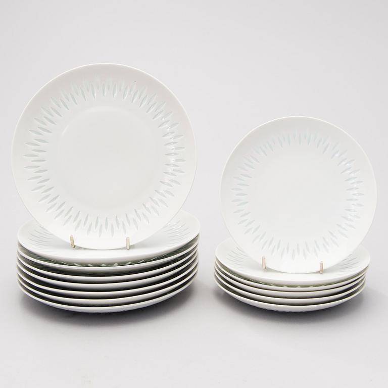 A 40-piece set of tableware in porcelain, signed F.H.Kj. Finland Arabia.