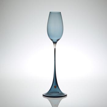 A Nils Landberg glass goblet, Orrefors.