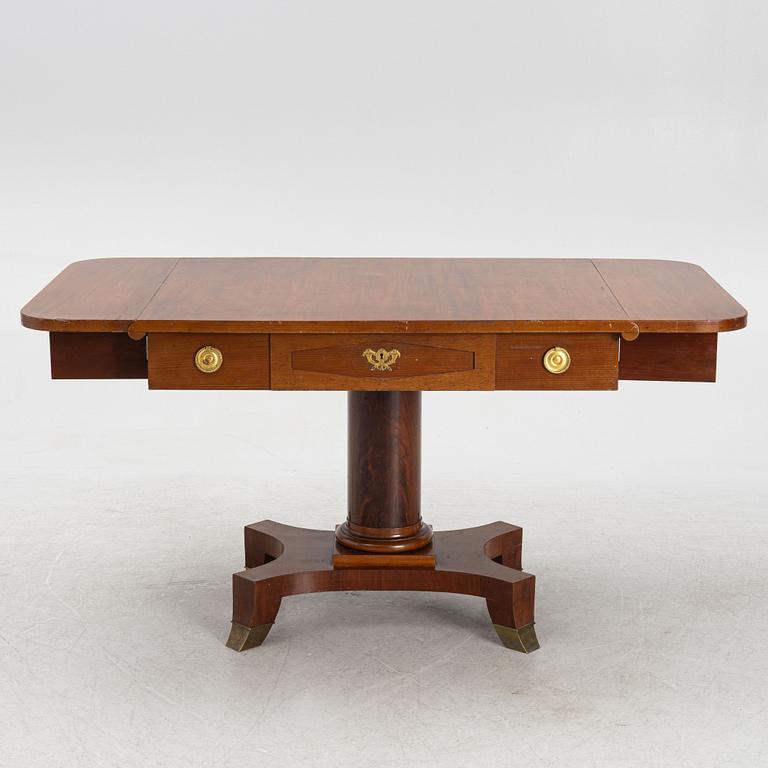 A table, possibly model 'Rosendal', Nordiska Kompaniet, Russia, 1913-1917.