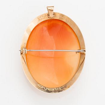 A 14K gold and seashell cameo brooch/pendant. Auran kultaseppä, Turku.