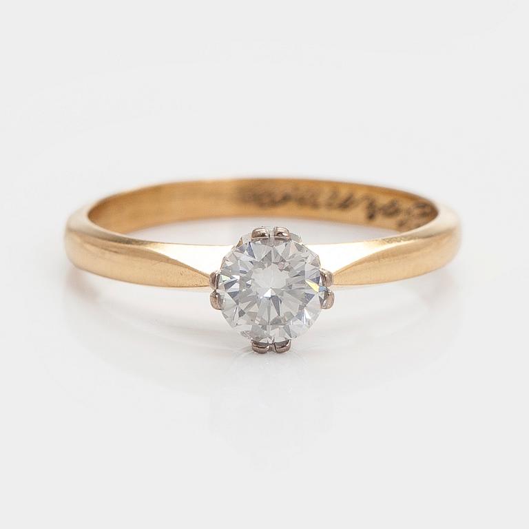 Sormus, briljanttihiottu timantti n. 0,70 ct, 18K kultaa, Kultajousi, Helsinki 1991.