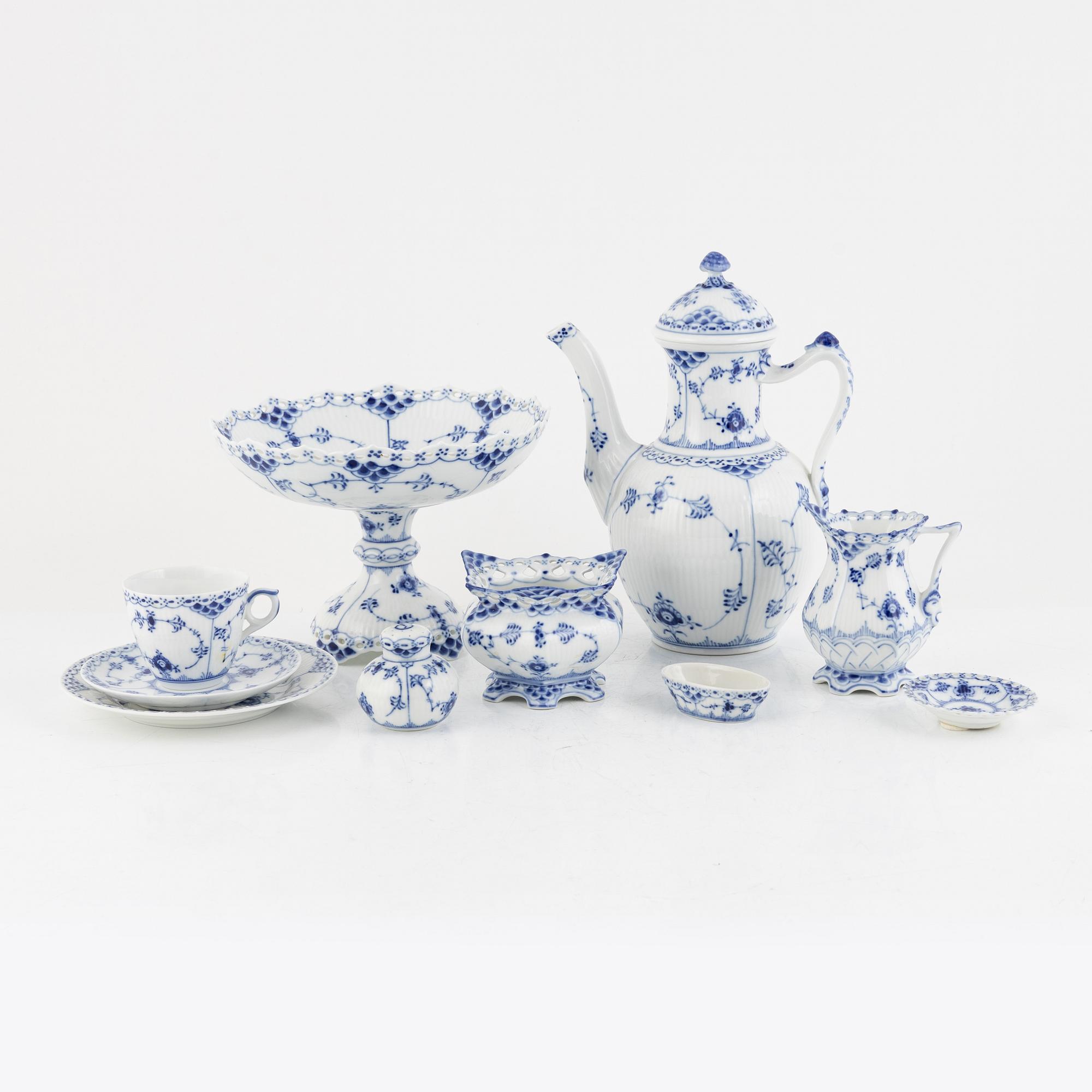 A 38-piece 'Musselmalet' coffee service, Royal Copenhagen, Denmark.