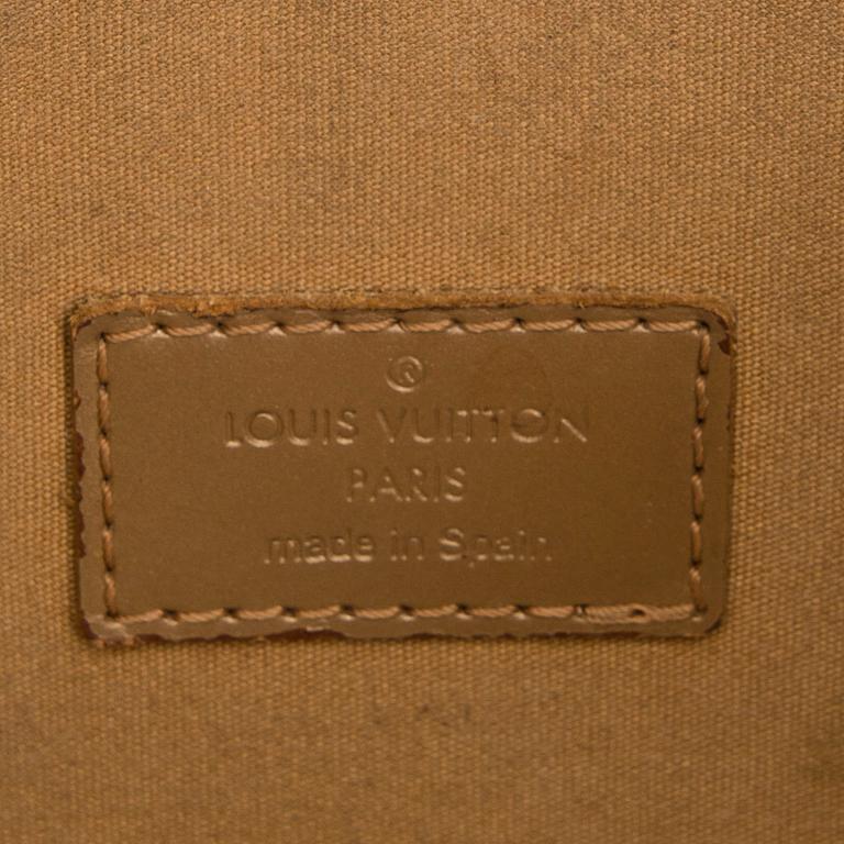 LAUKKU, "Sutter", Louis Vuitton.