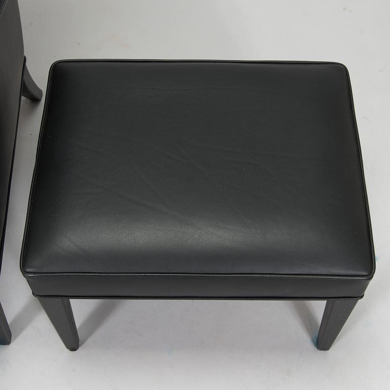 Frits Henningsen, fåtölj, "Heritage Chair", modell "FH419", och fotpall, Carl Hansen & Son, Danmark.