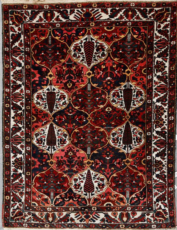 MATTA, Bakhtiari, ca 207x160 cm.