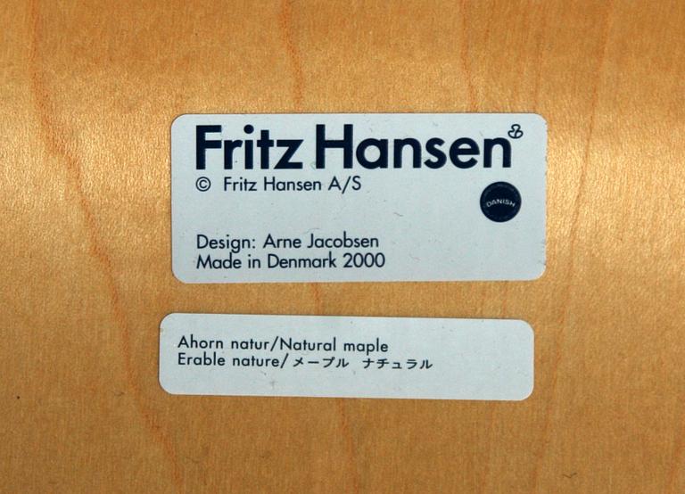 STOLAR, 8 st. Arne Jacobsen för Fritz Hansen. "7:an".