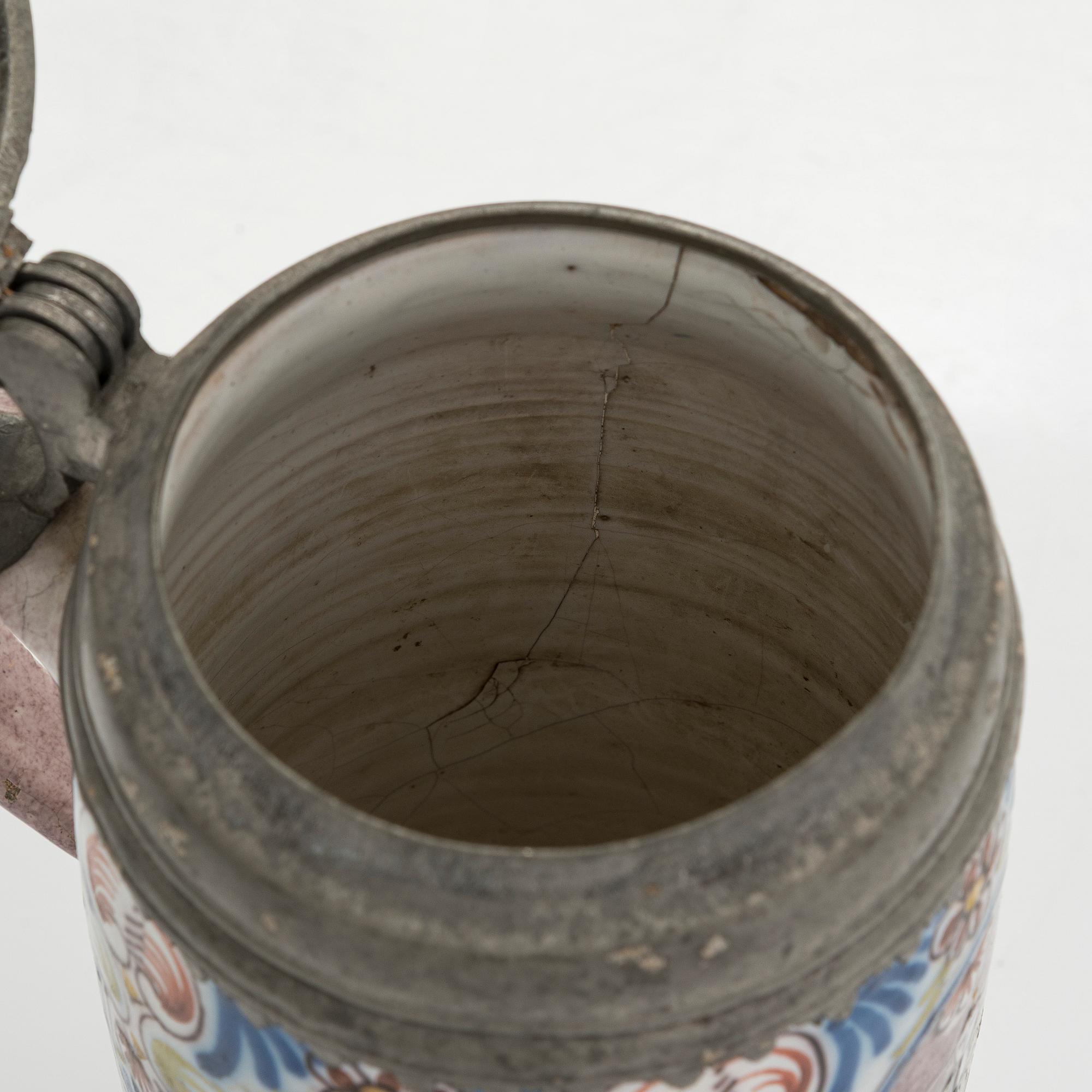 Dryckeskanna, fajans, Mellaneuropa, 1700-tal.