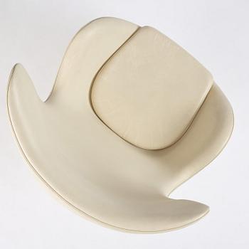 Arne Jacobsen, an "Egg" armchair, Fritz Hansen, Denmark, 2006.
