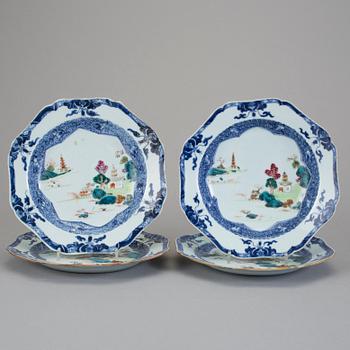 TALLRIKAR, 2+2 st, porslin, Kina, Qianlong (1736-95).