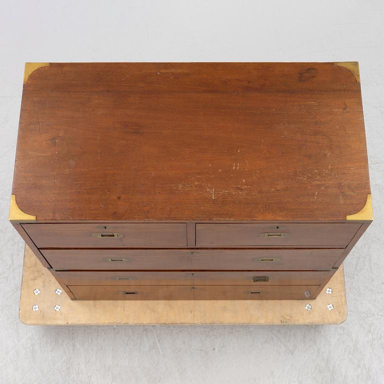 Chest of drawers, England, 19th century.