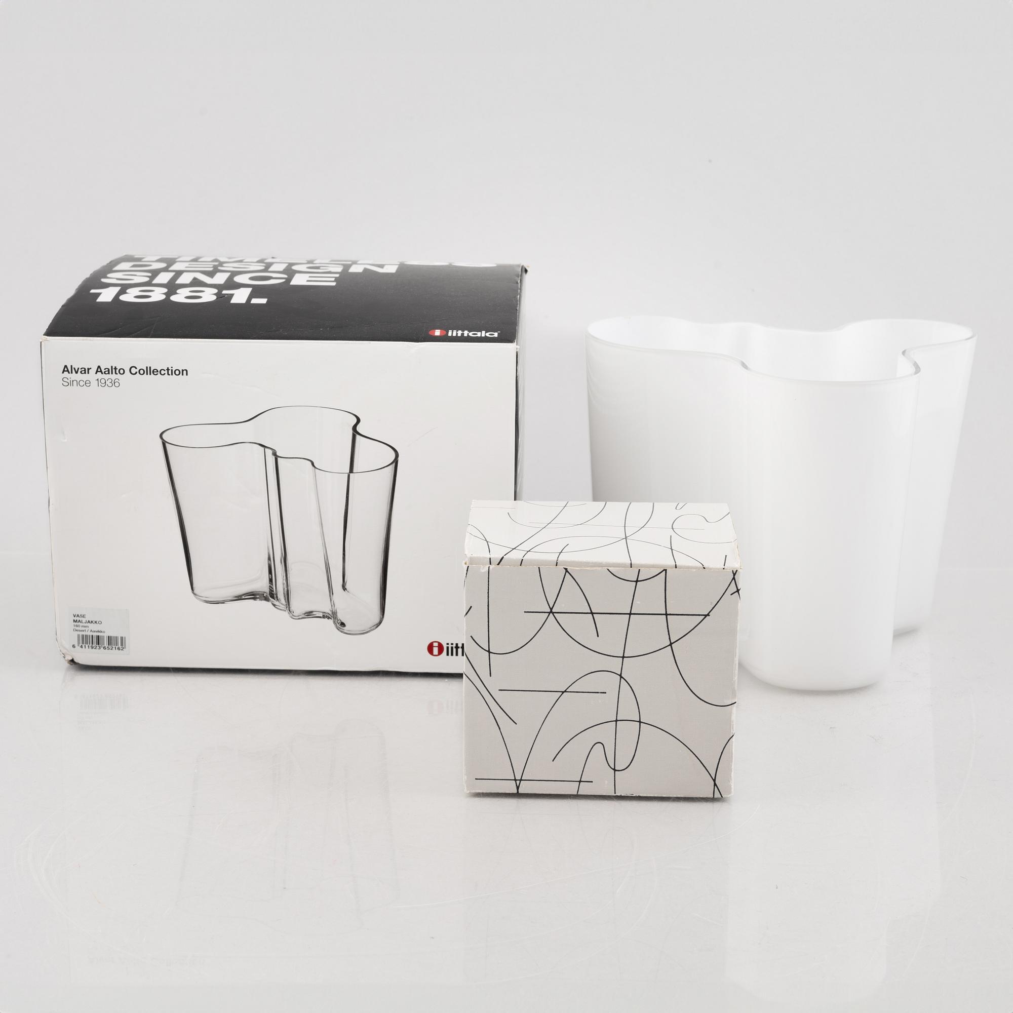 Alvar Aalto, three 'Savoy' glass, vases, Iittala, Finland.