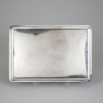 BRICKA, nysilver, märkt Nordiska Kompaniet, 1900-talets mitt.