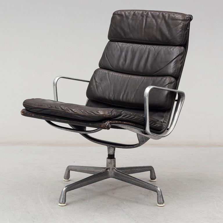 A second half of the 20th century chair by Charles & Ray Eames, no 938-139, Herman Miller.