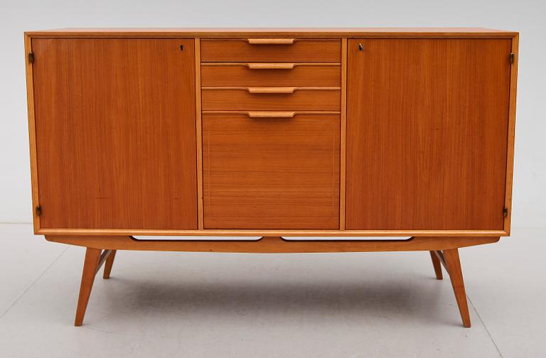 SIDEBOARD, 1900-talets andra hälft.