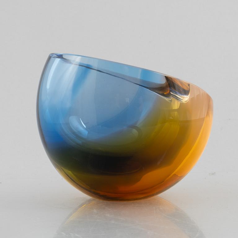 Göran Wärff, a glass vase, Kosta Boda.