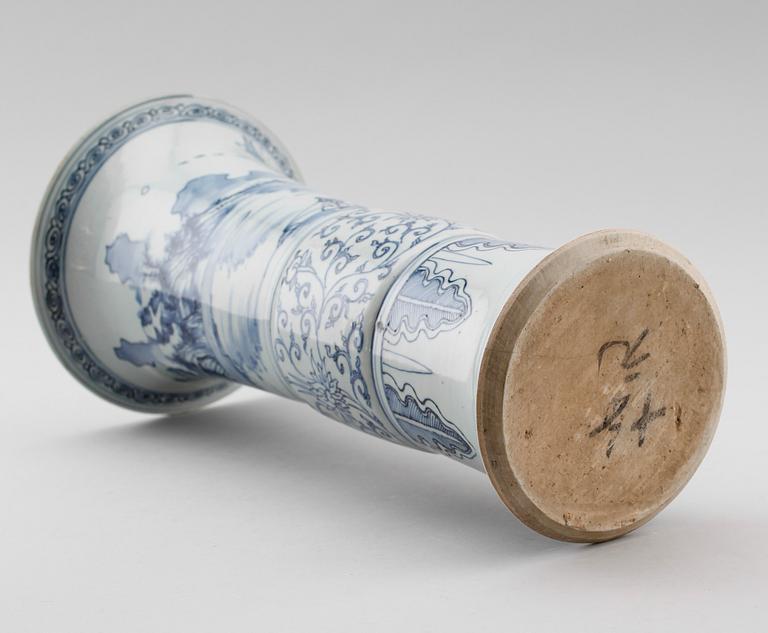 VAS, porslin, Kina, Kangxistil, 1900-tal.