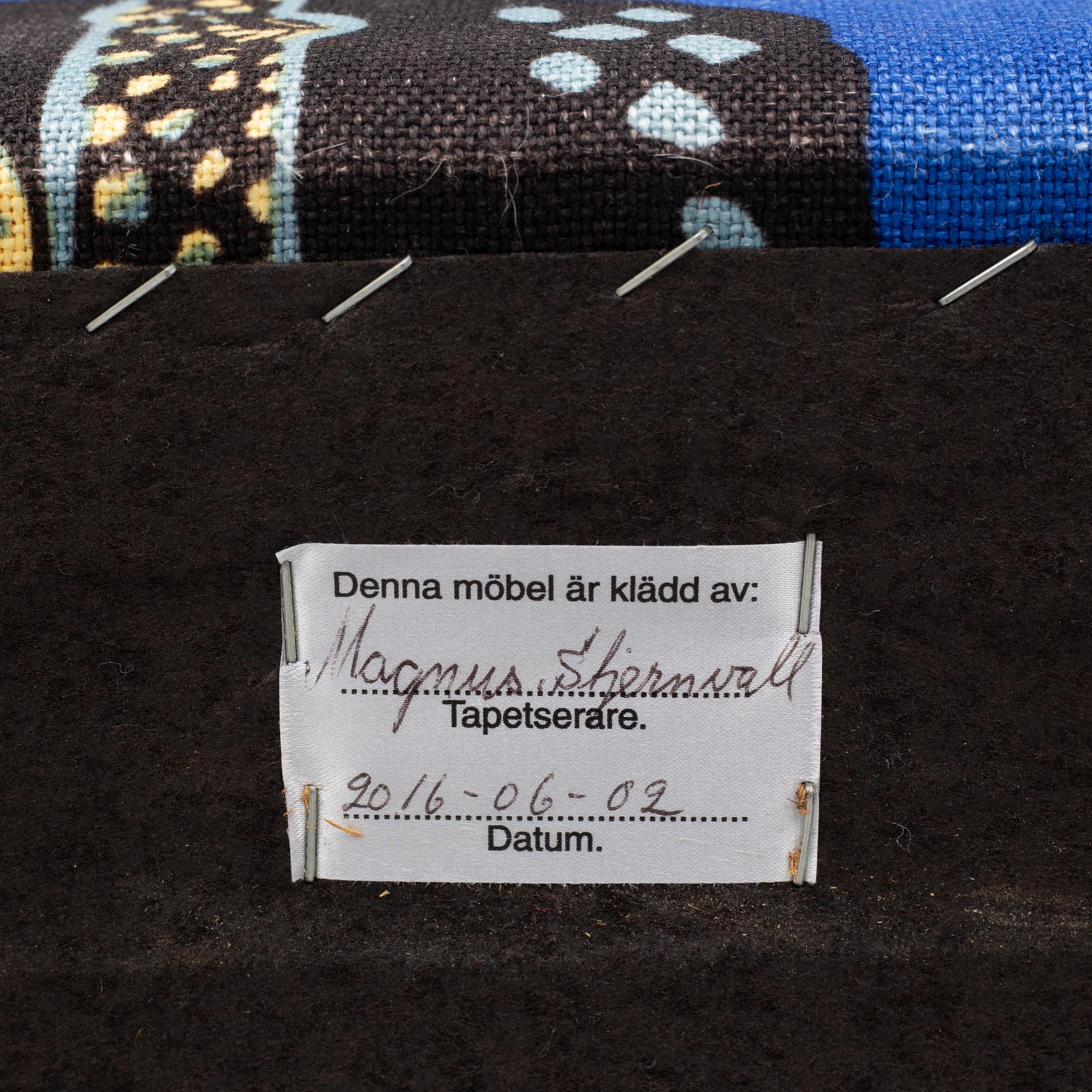 Josef Frank, a model 703 sofa, Firma Svenskt Tenn.