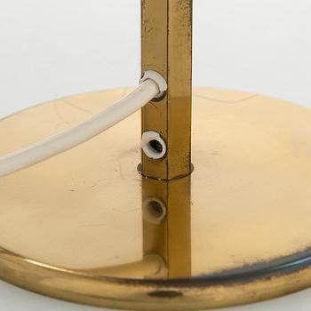 Paavo Tynell, pöytävalaisinpari, malli 5061, Idman 1900-luvun puoliväli.