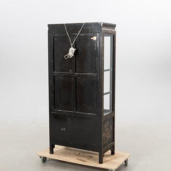 Display cabinet, China, 20th century.